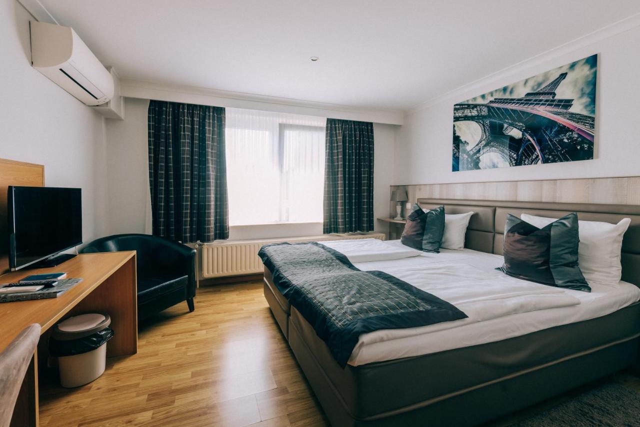 Hotel De Kalvaar Нинове Экстерьер фото