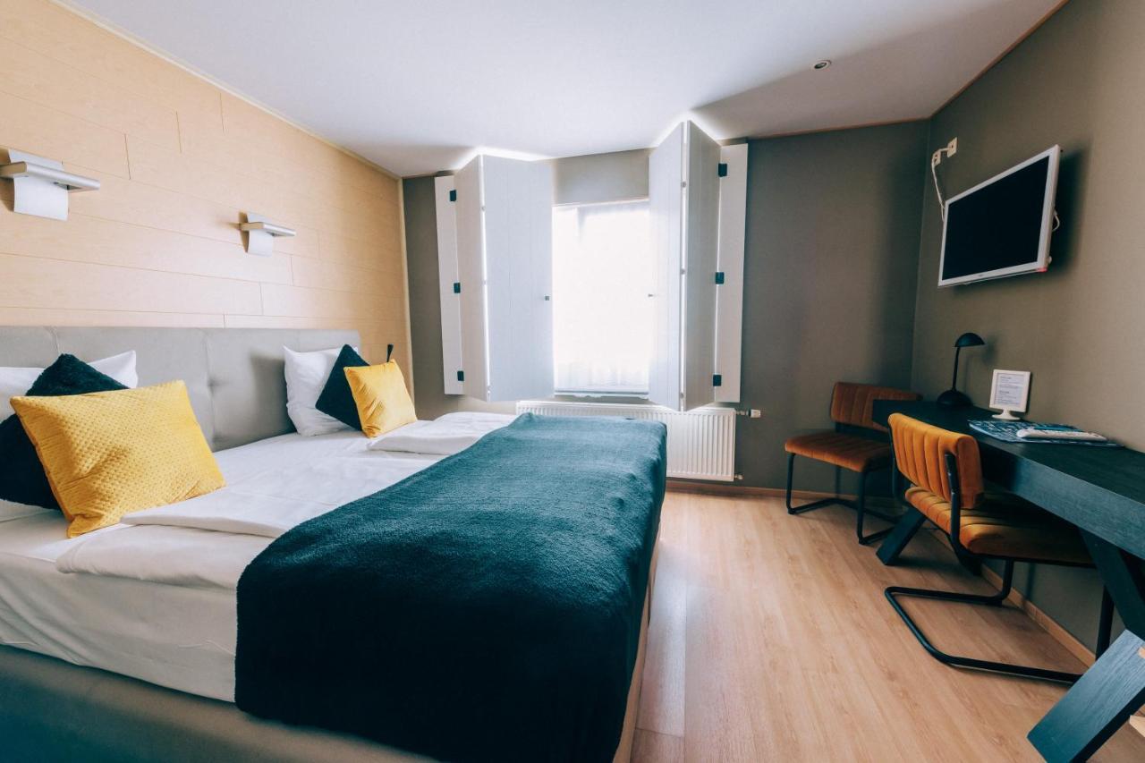 Hotel De Kalvaar Нинове Экстерьер фото