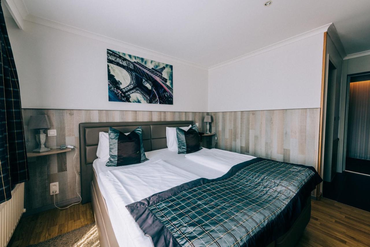 Hotel De Kalvaar Нинове Экстерьер фото